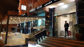 Fachada de la propiedad