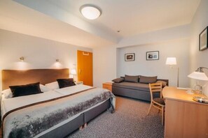 Rideaux occultants, chambres insonorisées, Wi-Fi gratuit, draps fournis