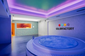 Cortinas blackout, sistema de insonorización y wifi gratis