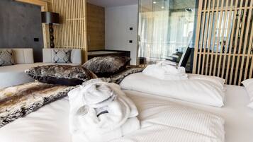 Suite (Garden) | Minibar, Zimmersafe, Schreibtisch, kostenloses WLAN
