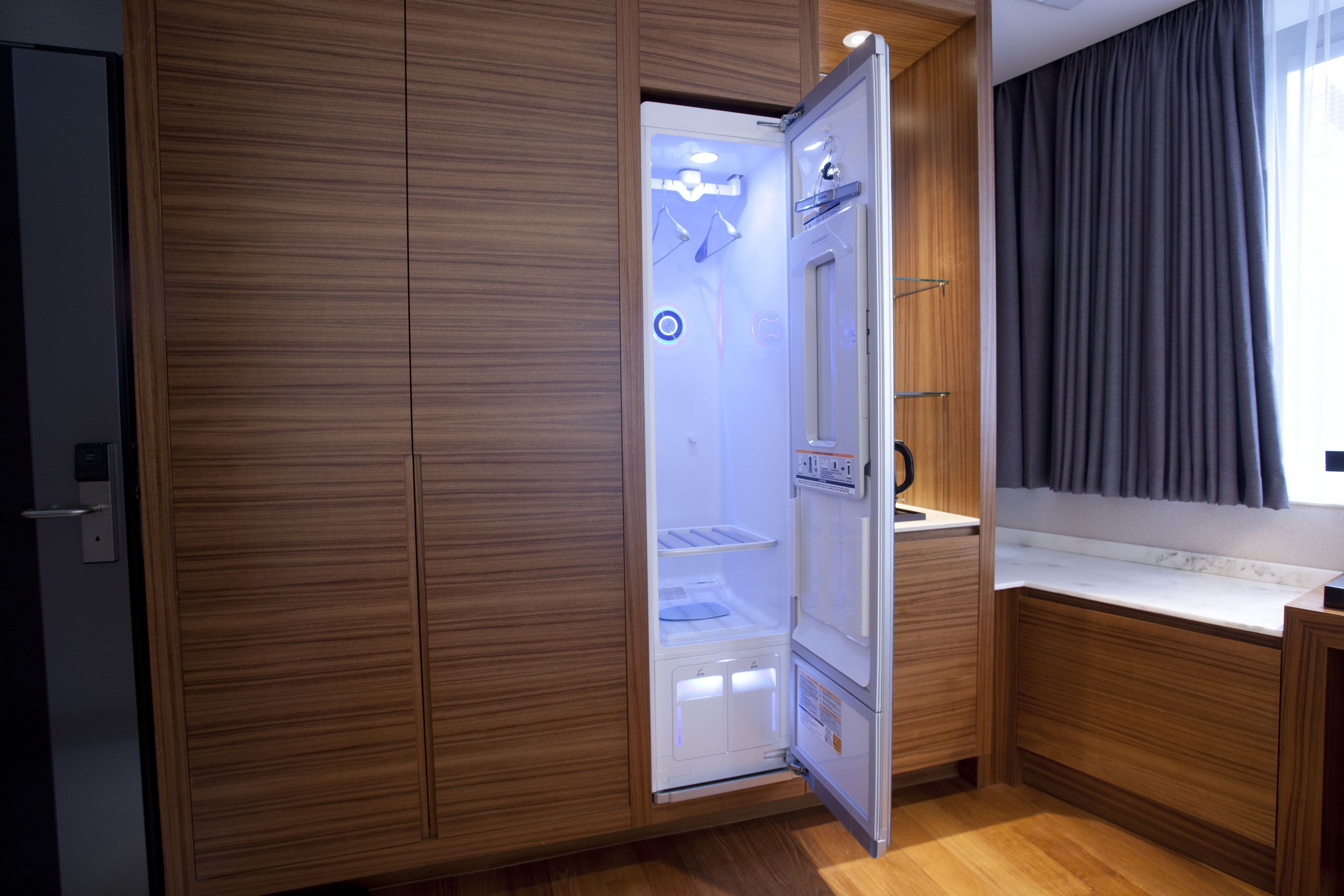 1 bedroom, premium bedding, down duvets, in-room safe