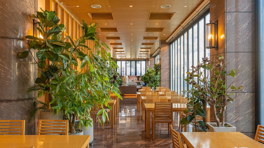 アーバン ホテル