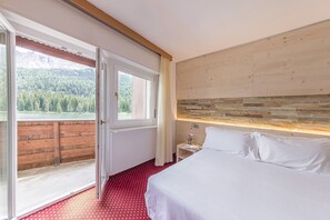 Superior Double Room | In-room safe, desk, free WiFi, bed sheets - Hotel Sorapiss (Auronzo di Cadore)
