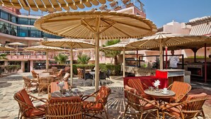 Poolside bar - Beirut Hotel Hurghada (Hurghada)