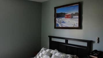 Desk, rollaway beds, free WiFi, bed sheets