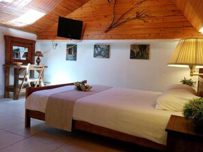 Desk, free cots/infant beds, rollaway beds, free WiFi
