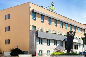 บริเวณภายนอก