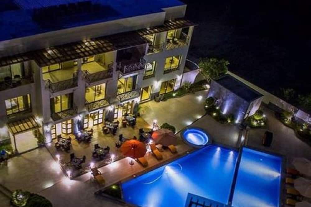 Palo Santo Galapagos Hotel