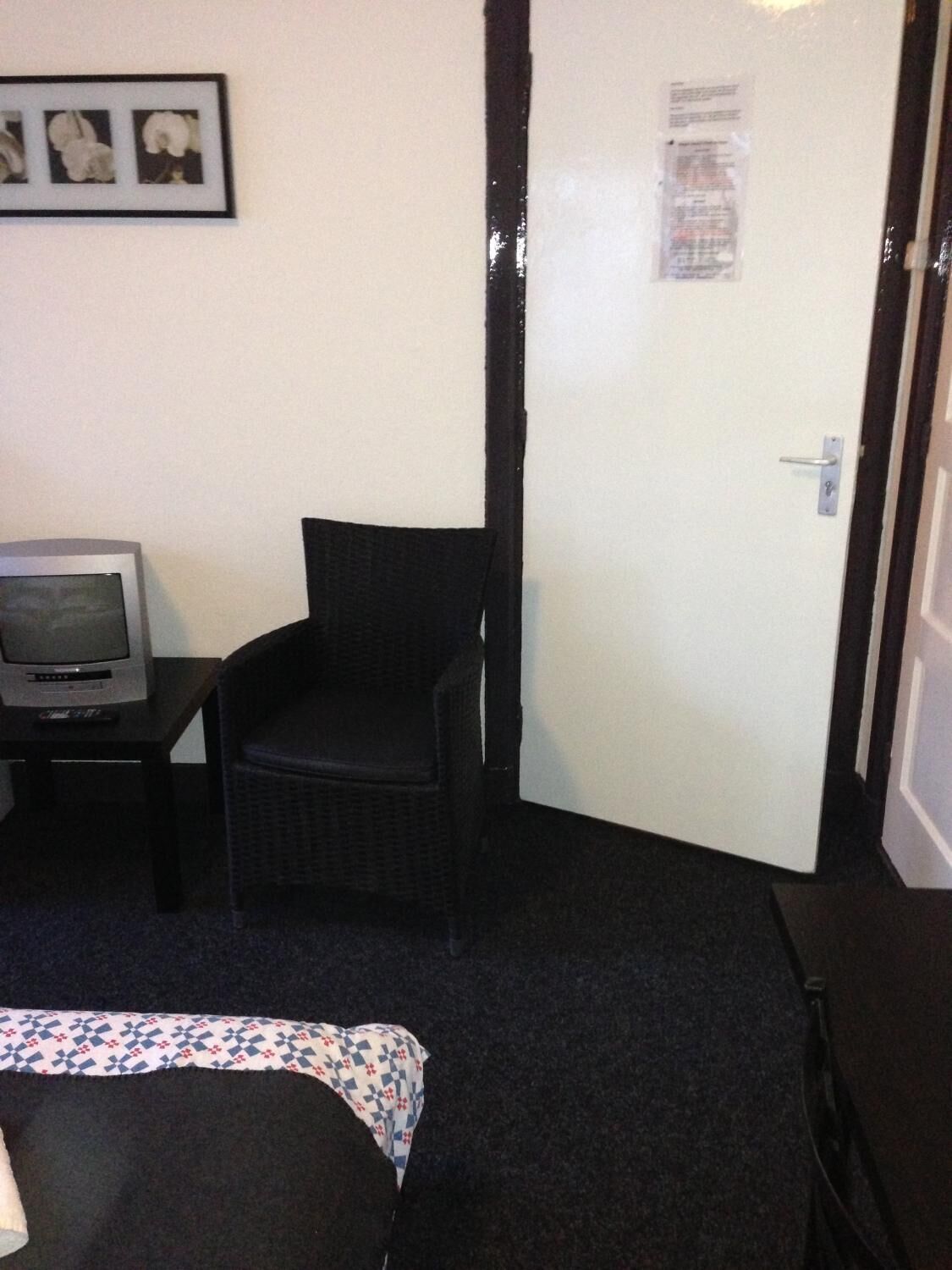 desk, cots/infant beds, free wifi, bed sheets