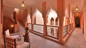 رواق