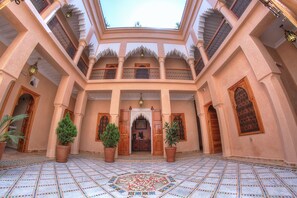 الردهة