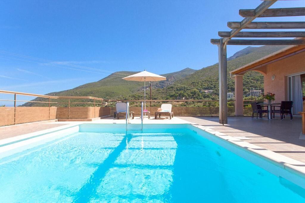 Villa Élite, plusieurs lits, piscine privée | Vue de la chambre