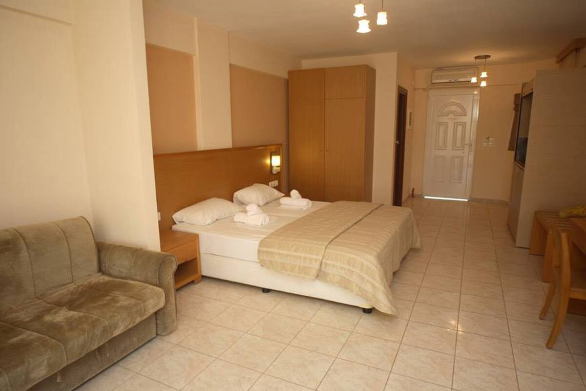 Deluxe Room, 1 Double Bed with Sofa bed | 1 makuuhuone, ylelliset vuodevaatteet, ilmainen Wi-Fi