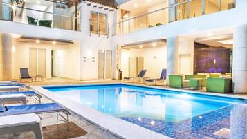 Outdoor pool, sun loungers