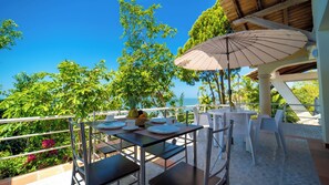 Familienapartment, Meerblick | Terrasse/Patio