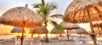 โรงแรม ซานโตรินี คาซาบลังกา รีสอร์ต