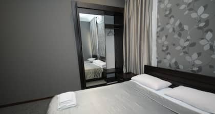 Hotel 7 Rooms