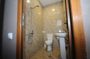 Bathroom - Hotel 7 Rooms (Tbilisi)