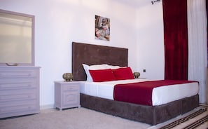 Suite Superior, 1 camera da letto, terrazzo | Biancheria in cotone egiziano, biancheria da letto di alta qualità