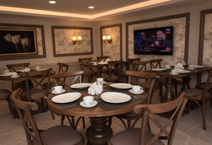 Breakfast area - Istanbul Town Hotel (Istanbul)