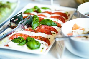 Desayuno buffet todos los días (con cargo)
