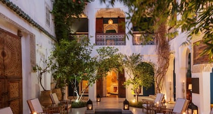 Riad Les Yeux Bleus