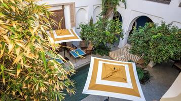 Outdoor pool, pool loungers