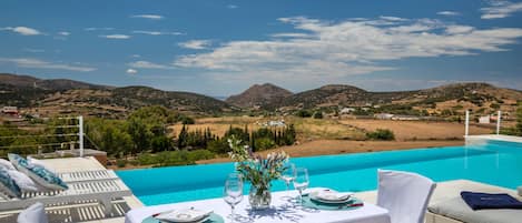 12 outdoor pools, sun loungers