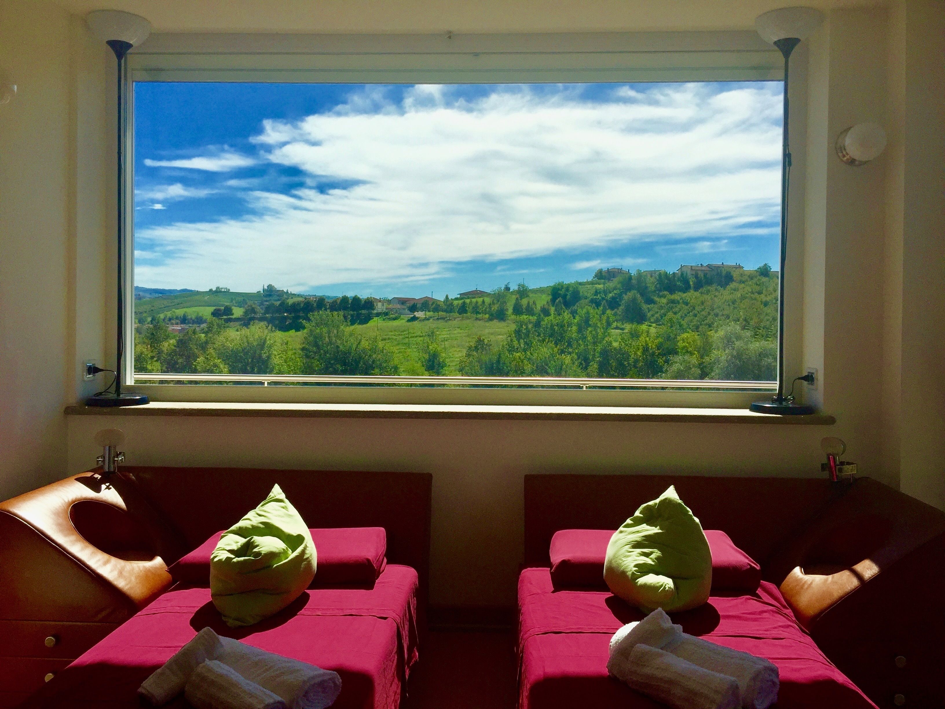 Executive-Suite, Mehrere Schlafzimmer, barrierefrei, Blick auf den Weinberg (Dolcetto) | 1 Schlafzimmer, hochwertige Bettwaren, Betten mit Memory-Foam-Matratzen
