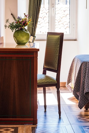 Design Twin Room | 1 bedroom, iron/ironing board, free WiFi