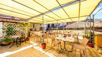 Doppelzimmer, 1 Doppelbett | Terrasse/Patio