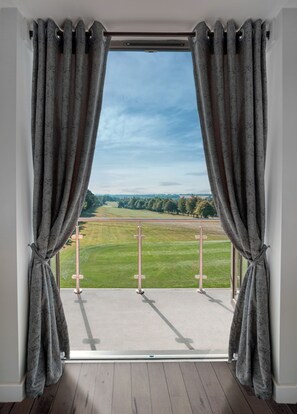 Golf view - Cotswolds Hotel & Spa (Chipping Norton)