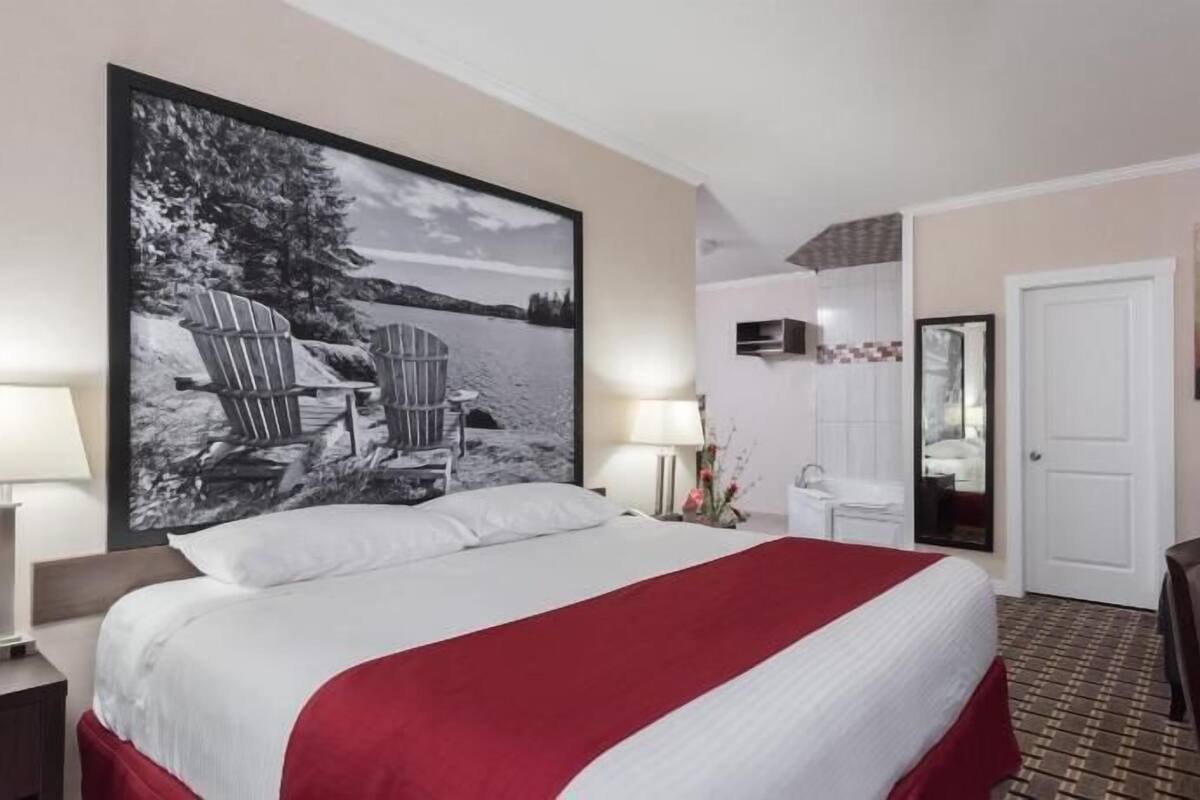 1 habitación, ropa de cama de alta calidad y escritorio