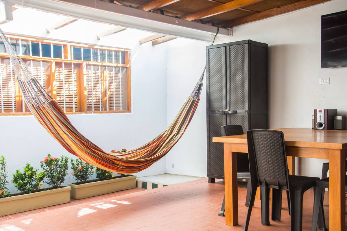 Premium bedding, free WiFi