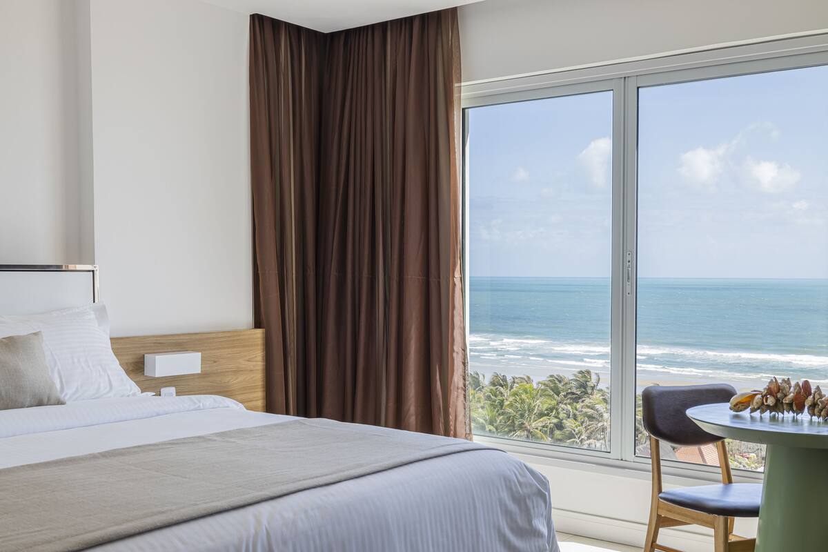 1 bedroom, minibar, in-room safe, blackout curtains