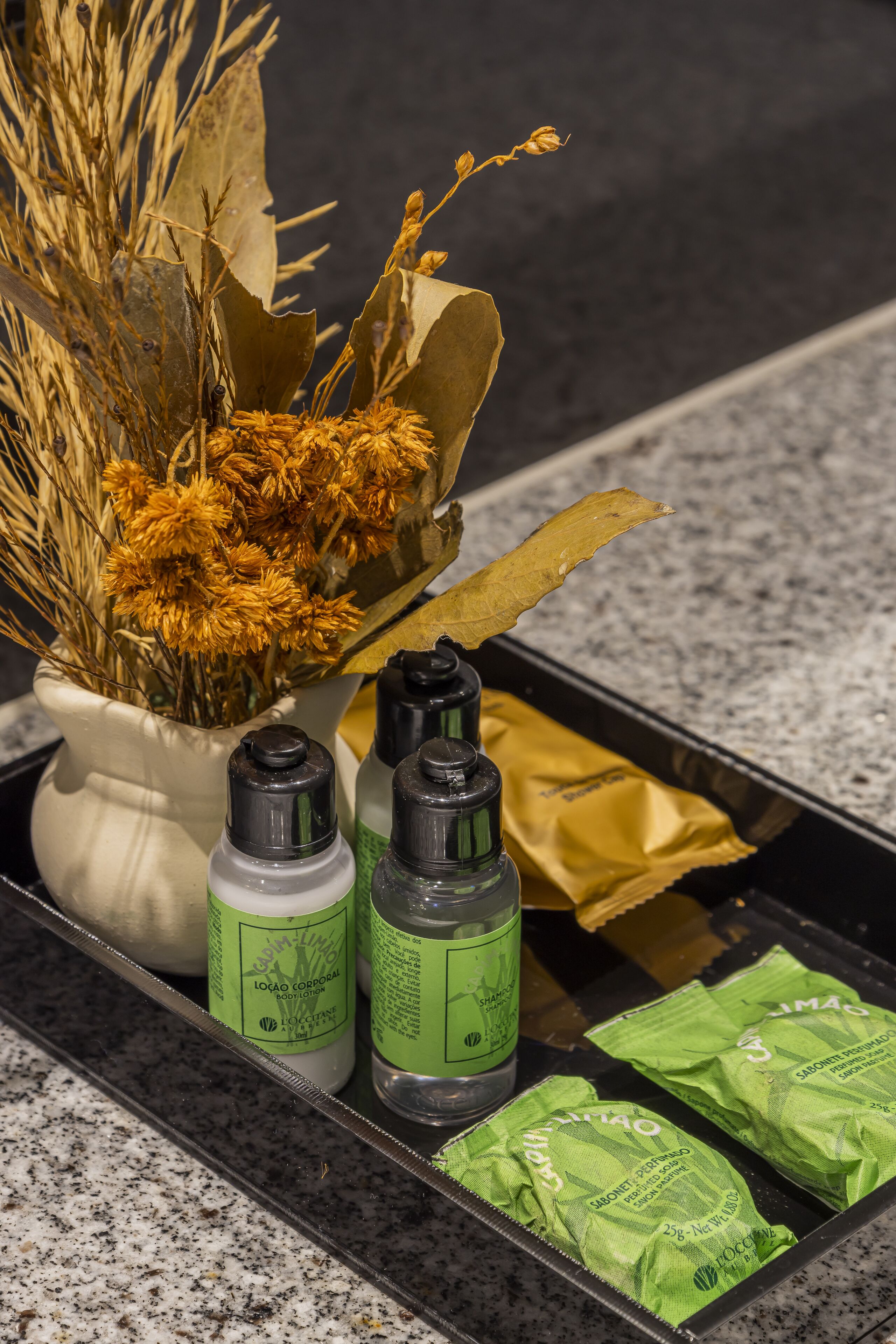 Minibar, coffres-forts dans les chambres, rideaux occultants