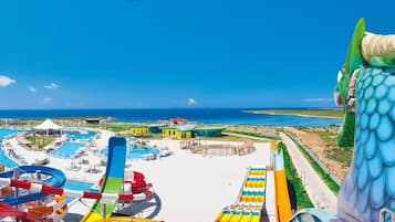 Indoor pool, 2 outdoor pools, pool umbrellas, sun loungers