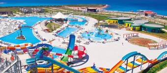 Aquasis Deluxe Resort & SPA