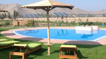 Indoor pool, outdoor pool