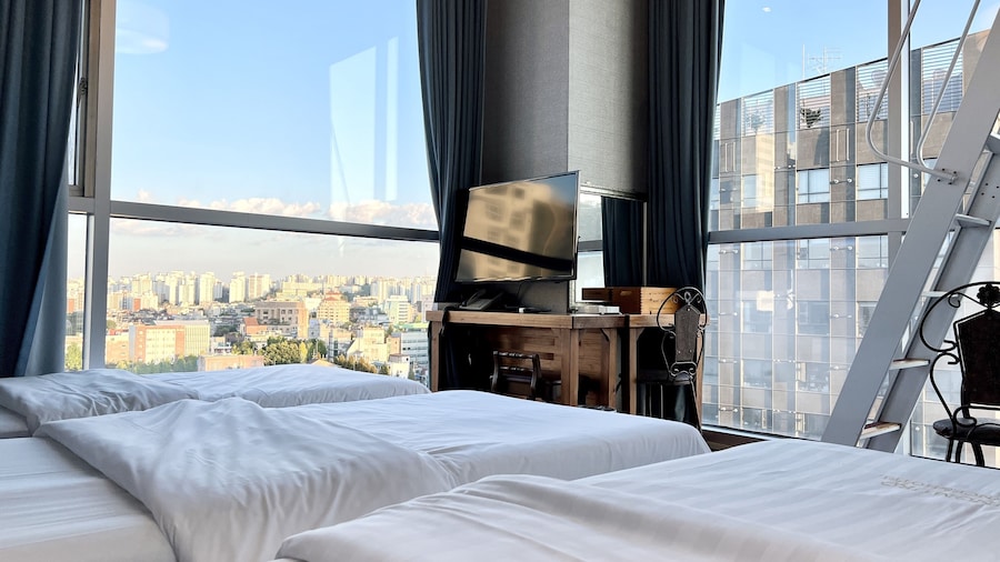 Myeongdong Merlin Hotel