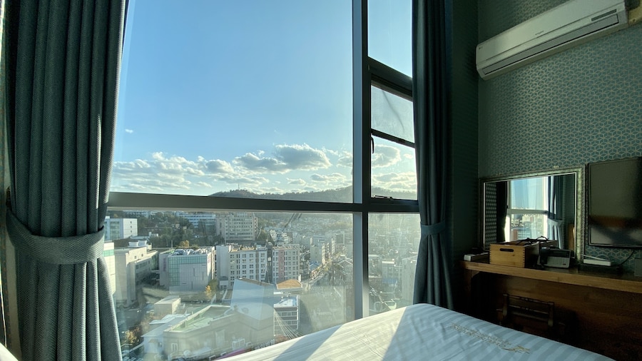 Myeongdong Merlin Hotel