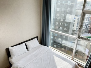 Dobbeltværelse (N Tower View) | Italienske lagner fra Frette, premium-sengetøj, dundyner