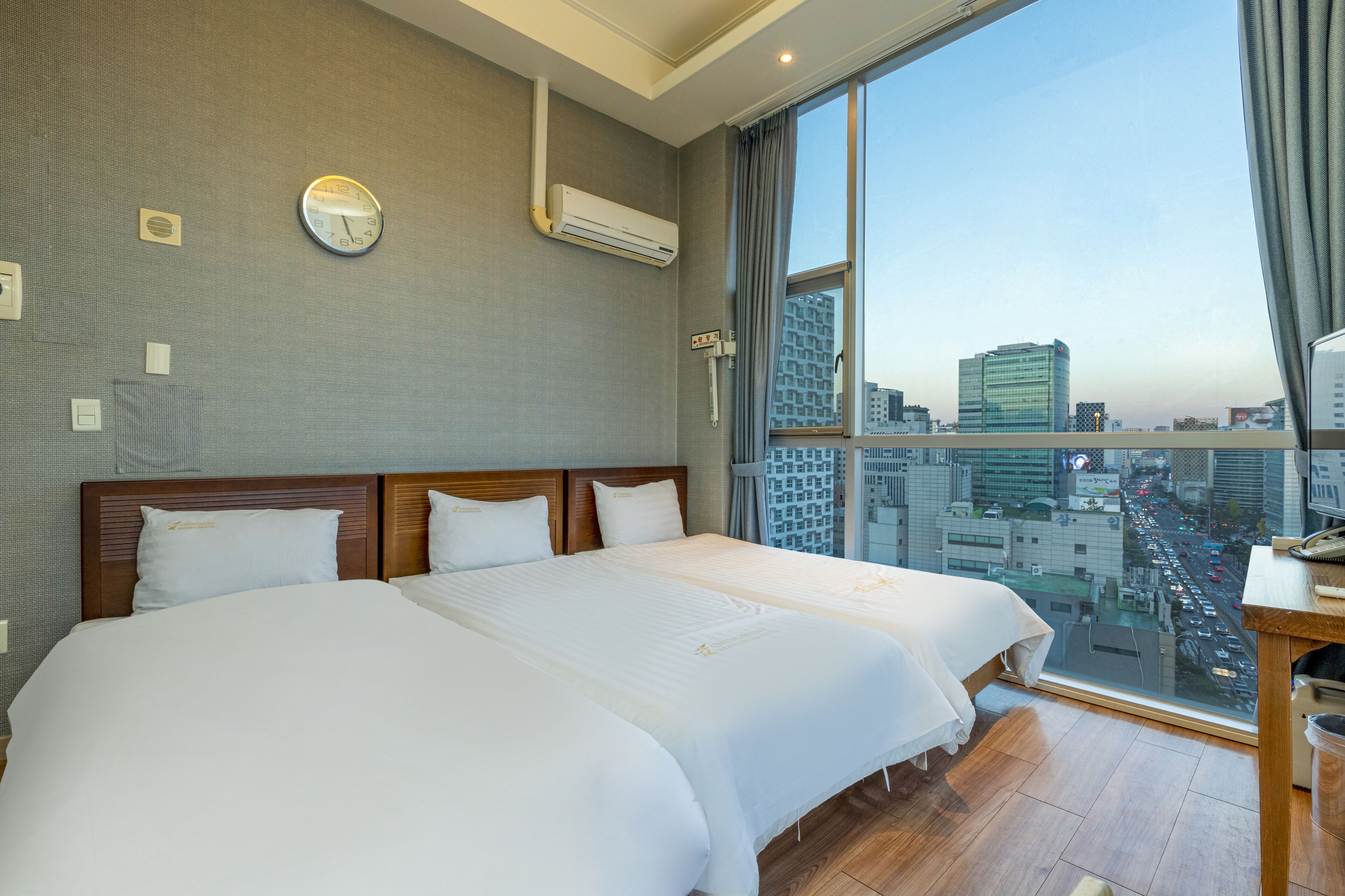 Photo - Myeongdong Merlin Hotel