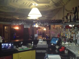 Bar (en la propiedad)
