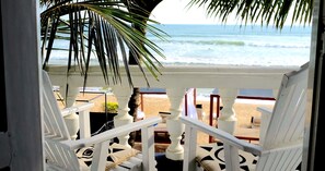 Grand Bungalow, Garden View | In-room safe, rollaway beds