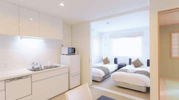 2 Bedrooms Deluxe, Mt.Yotei View, 32㎡ | In-room safe, individually decorated, individually furnished