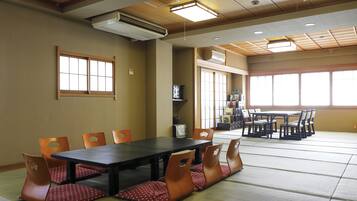 Family Room (36 tatami/shared bath) | In-room safe, free WiFi, bed sheets