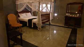 1 bedroom, in-room safe, desk, soundproofing