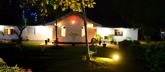 Guruge King's Island Resort