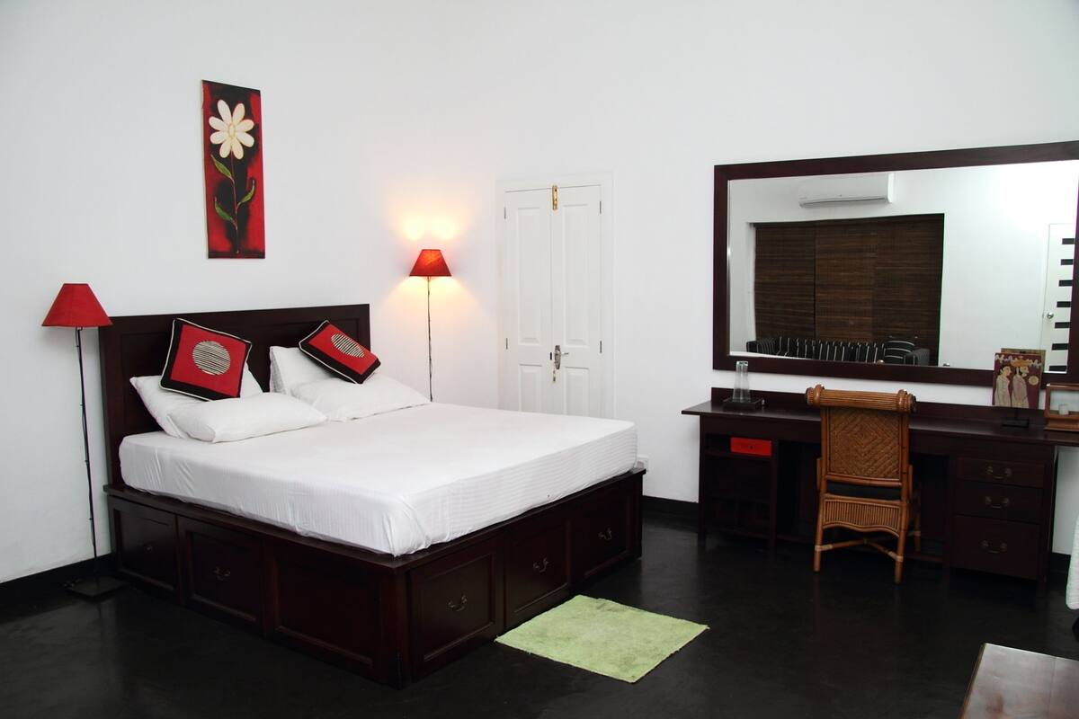Chambre Double Deluxe, 1 très grand lit